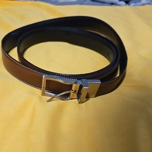 Source Unknown Dual-Tone Leather Belt with Silver Buckle Size 54-56